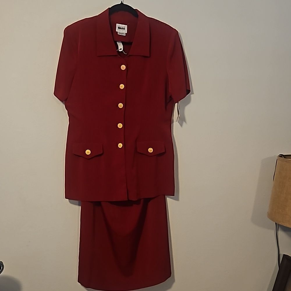 Leslie Fay Skirt and Blouse 14P set